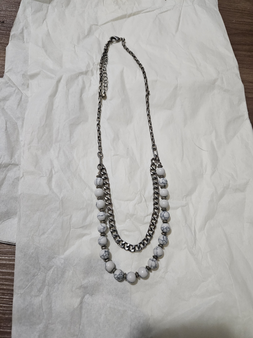 Source Unknown White Marbled Bead & Silver Chain Layered Necklace
